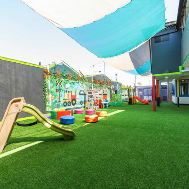 Patio de Juegos Interior