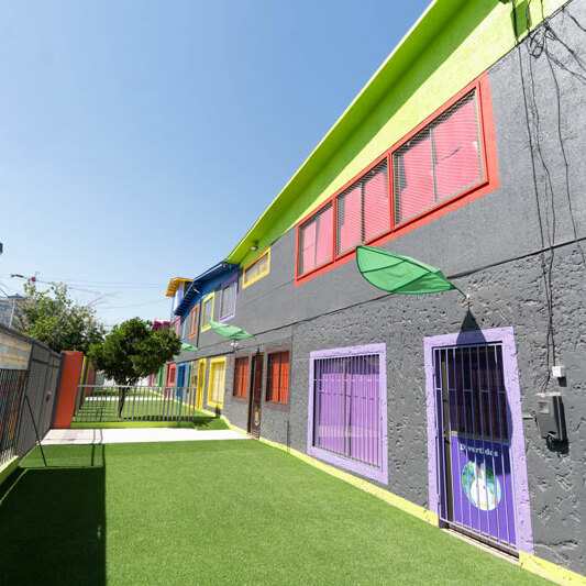 Fachada desde el costado